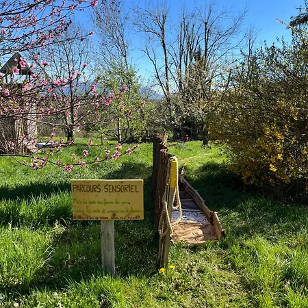Couette-café D'hôtes - En Alpacie, à L'orée Des Possibles Entrelacs